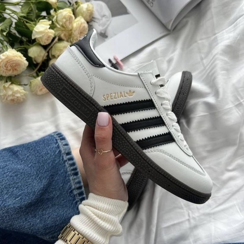 Adidas Spezial Beyaz siyah