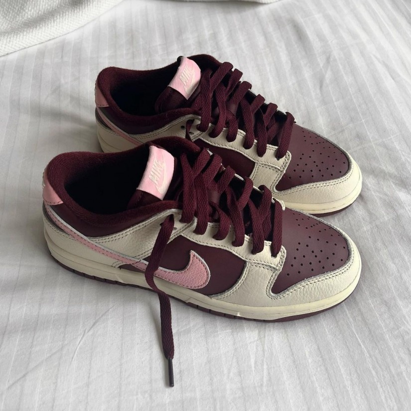 Nike Dunk Low Valentine's