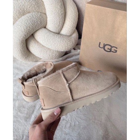 UGG Bej Mini