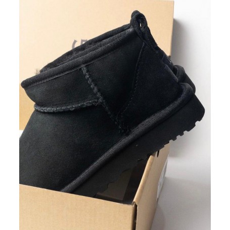 UGG Siyah Mini